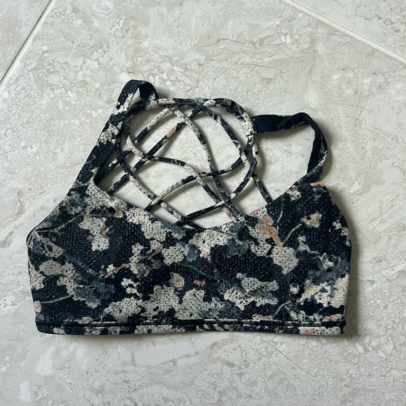 Lululemon Sports Bra - Picture 1 of 2